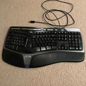 Microsoft Natural Ergonomic Keyboard 4000 with Cushioned Palm Rest